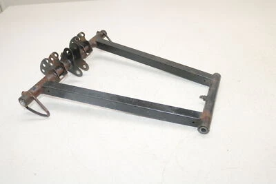 Polaris Switchback Assault 800 144" Pro 2016 suspensión trasera brazo oscilante delantero Foto 1 de 4