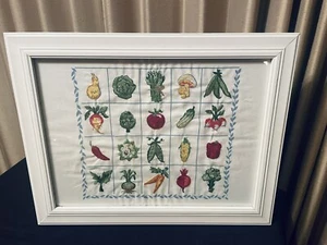 1996 Dimensions Patchwork Stamped Cross Stitched Vegetables Nice Heavy Frame - Picture 1 of 5