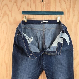 Levi's 524 Mujer Talla 15 Ajustado Envejecido Elastizado Informal Vaquera Occidental Oscuro - Imagen 1 de 12