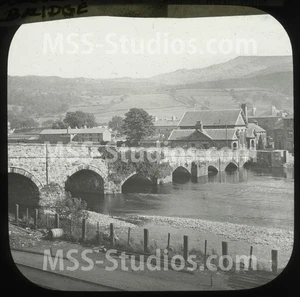 DOLGELLAU BRIDGE 'Y BONT FAWR', WALES (c.1910) - Fotografisches Glasdia - Bild 1 von 2