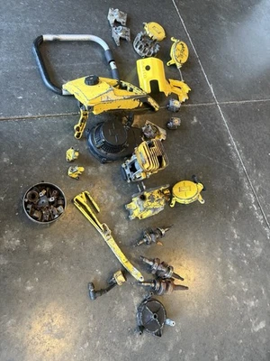 Piezas mcculloch super pro 125 C, falta pistón, silenciador, cubierta superior, Foto 1 de 4