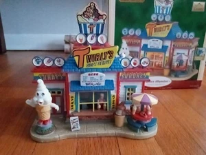 Lemax Christmas Carnival Twirly’s Soft Serve Booth 75526 Retired Village mit Box! - Bild 1 von 9