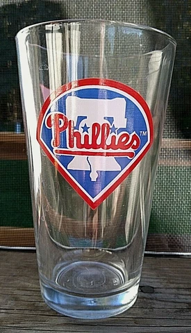 PHILADELPHIA PHILLIES PINT DRINKING GLASS - BUDWEISER - FREE S&H Cover