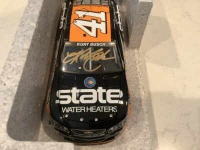 Calentadores de agua estatales Chevy SS 2015 AUTOGRAFIADOS POR KURT BUSCH FUNDIDO A PRESIÓN Y TARJETA Foto 1 de 4