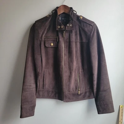 Chaqueta de moto Anne Klein para mujer de cuero marrón oscuro de gamuza, talla PM Foto 1 de 4