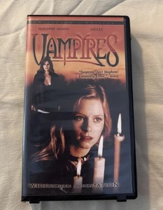 Vampyres (VHS, 2000, Widescreen Clamshell) Anchor Bay Marianne Morris Halloween - Picture 1 of 7