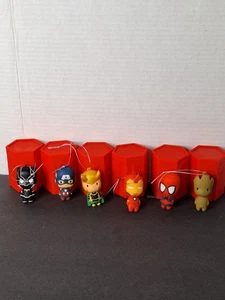 Hallmark Marvel Mystery ORNAMENTI. Set di 6 NUOVI - Foto 1 di 9