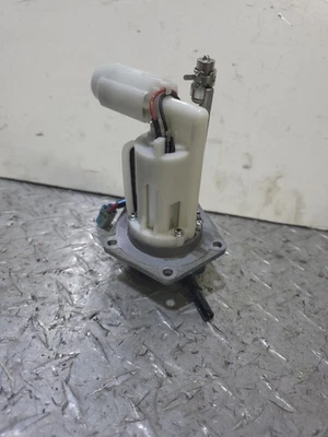 Kawasaki Ninja Ex650 650R 2006-2008 OEM bomba de combustible montaje de unidad de envío  Foto 1 de 4