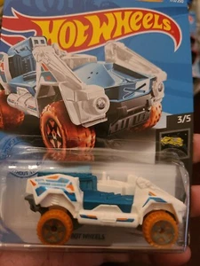 Hot Wheels HW SPACE 2021 Bot Wheels blanco # 173 3/5 - Imagen 1 de 4