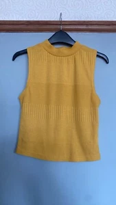 Ladies Size 6 New Look Mustard Coloured High Neck Ribbed Effect Sleeveless Top - Picture 1 of 1