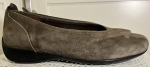 Wolky Taupe Leather Ballet Flats US  10.5/11 - Euro 42 - Wide Toe Box - Picture 1 of 8