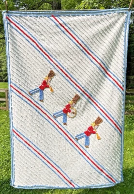Manta de cuna vintage de chenilla para bebé niño años 50 juguete soldados rojo blanco azul 62"x43" Foto 1 de 4