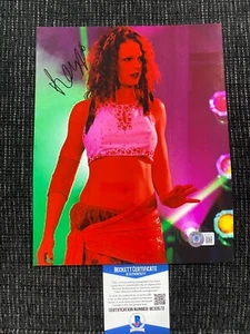 FOTO 8X10 AUTOGRAFIADA DE ROXXI LAVEAUX WWE/TNA CON CERTIFICADO DE AUTENTICIDAD BECKETT - Imagen 1 de 1