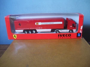 1/87 NEW RAY 47023 IVECO STRALIS FERRARI TRANSPORTER - Picture 1 of 5