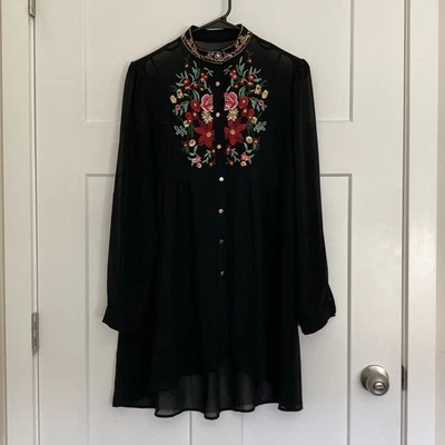 VINTAGE, BLACK BUTTONED DOWN, LONG SLEEVE, HI-LO HEMLINE, EMBROIDERED TOP - Image 1 of 4