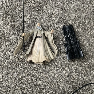 Marvel Lord of the Rings LOTR SARUMAN THE WHITE with Palantir Action Figure 2001 - Image 1 of 3