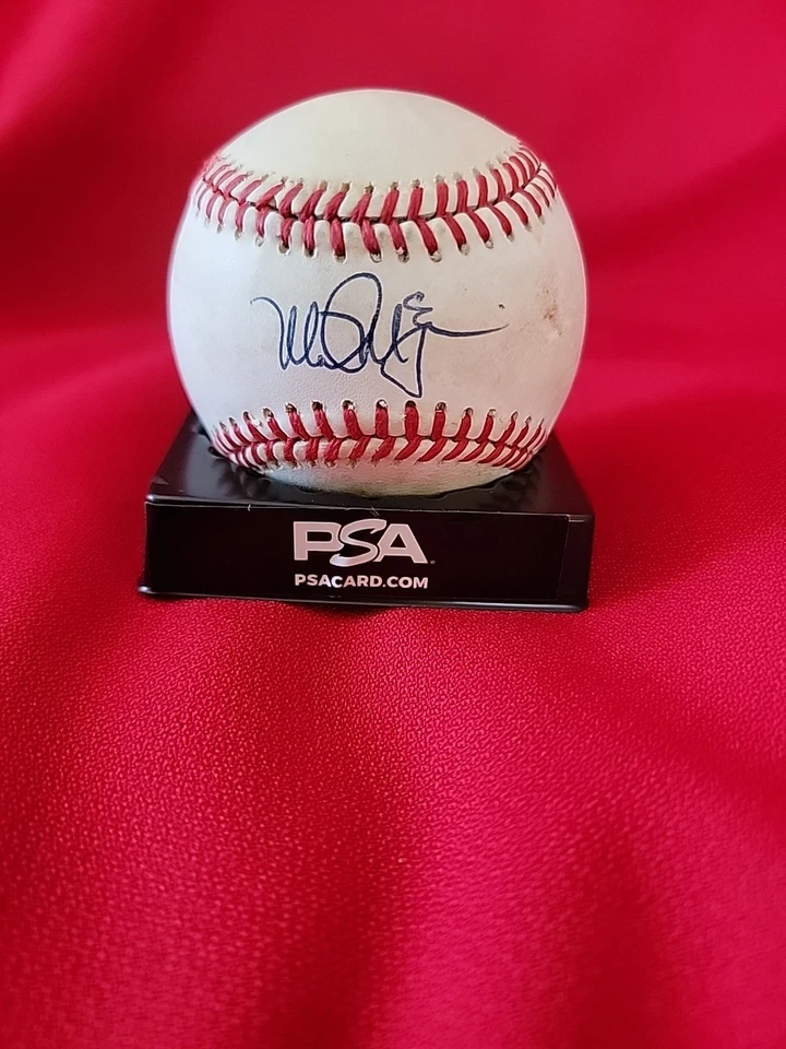 Mark McGwire PSA Certified Autographed Baseball - Image 1 of 2
