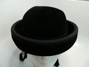 Vintage 1960's Womens Finense Black 100% Wool Hat w\Original Box - Foto 1 di 12