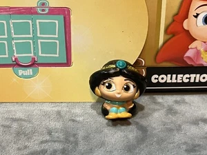 Disney Doorables Special Edition Fig Princess Glitter Gold Jasmin from Aladdin - Picture 1 of 3