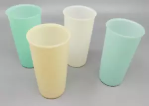 Tupperware 6oz Tazas de Bebidas Pastel Transparente Vasos #117 Lote de 4 BUEN ESTADO - Imagen 1 de 6