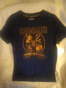 NWT Harry Potter Hogwarts 4 Houses Navy & Gold T-Shirt Youth Medium - Picture 1 of 7