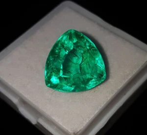 Natural Green Emerald 8.07 Ct Loose Certified Gemstone Trillion Cut Transparent - Picture 1 of 9