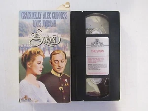 The Swan (VHS, 1990) - 1956 ‧ Romance/Comedy ‧ 1h 44m - Imagen 1 de 2