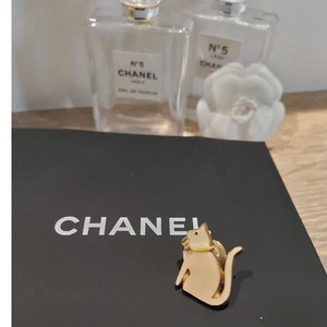 Chanel White Cat Brooch Animal Motif Logo Pin Vintage Rare Collectible - Picture 1 of 6