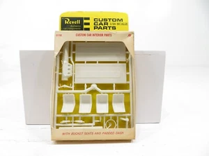 Revell C1153 Custom Car Parts 1/25 Scale Car Interior Parts LN 7897  - Picture 1 of 3