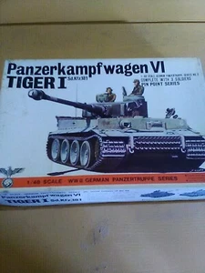Bandai Tiger 1 tank model kit New no.8225-350 in 1/48 scale German army - Picture 1 of 7