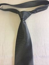 Vintage Men's Neck Tie Atlas Grey 3.50" Wide 57" Long Polyester Retro Formal 