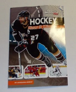 2010 Sports Illustrated for Kids HOCKEY How It Works softcover BOOK - Bild 1 von 1