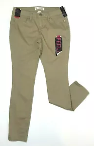 NEW! No Boundaries Women's Size 9 Super Soft Stretch Skinny Pants- Khaki - Picture 1 of 7