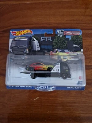 Hot Wheels 2023 Team Transport Ford Mustang Rtr + Aereo Lift - Immagine 1 di 3