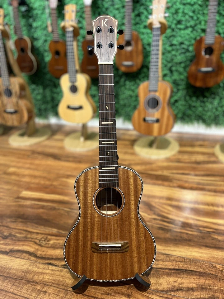Ukulele Kamehameha KT-15 tenor mogno superior sólido - Imagem 1 de 4