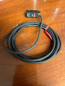 KEYENCE PZ-M51 PHOTOELECTRIC TRANSMITTER SENSOR - Imagen 1 de 3