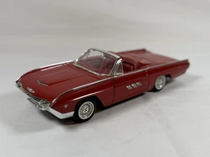 Anson Models Modellino pressofuso scala 1/18 Ford Thunderbird - Rosso - Foto 1 di 12