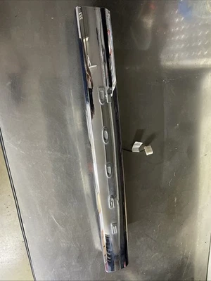 Dodge Durango 2011 2012 2013 puerta levadiza cromada moldura de licencia trasera (sin cámara) Foto 1 de 4