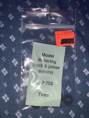 maqueta neumáticos motor Foto 1 de 2