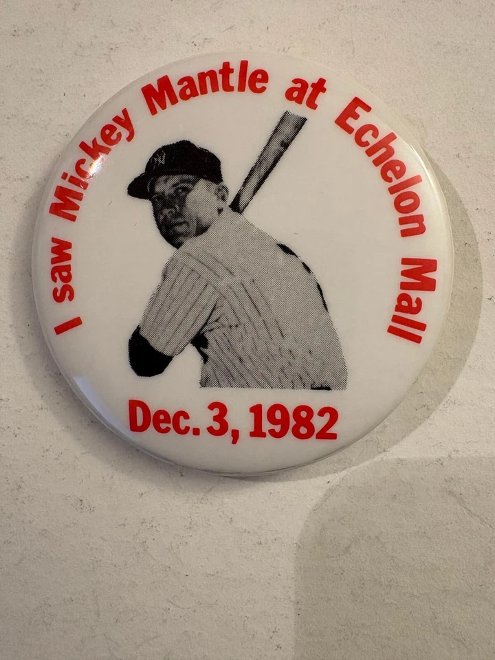 Mickey Mantle New York Yankees 2 1/8" Pin Pinback EX/MT to Near Mint Condition. - Image 1 of 2