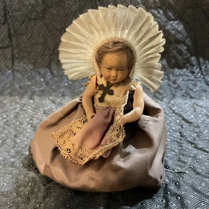 Vintage Miniatur Zelluloid Puppe 8 cm groß ~ signiert nach hinten "France 9" - Bild 1 von 10