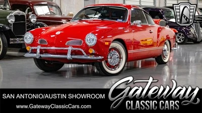 Volkswagen Karmann Ghia 1968  Foto 1 de 4