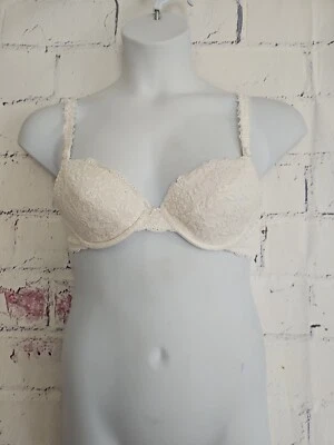Sujetador Playtex Thank Goodness It Fits con aros marfil encaje talla 36B forrado correa ajustable Foto 1 de 4