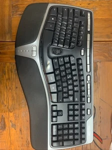 Microsoft Natural Ergonomic Keyboard 4000 v1.0 KU-0462 USB Wired (French) - Picture 1 of 2