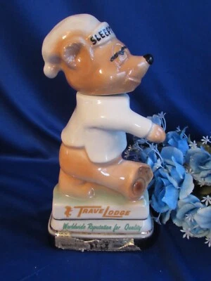 JIM BEAM 1972 TRAVEL LODGE SLEEPY BEAR KENTUCKY BOURBON WHISKEY REGAL DECANTER - Image 1 of 4