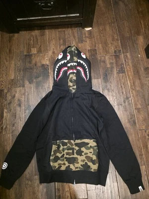 Nueva sudadera con capucha doble BAPE tiburón mediana  Foto 1 de 4