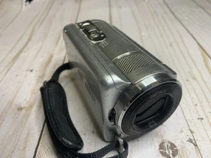 Sony DCR-SR68 80 GB videocamera Handycam 80 GB HDD 60x zoom ottico argento spedizione veloce - Foto 1 di 10