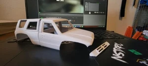 Scx24 4 Runner Body - Picture 1 of 4