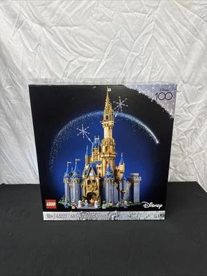 LEGO Disney: The Disney Castle (43222) - Image 1 of 4