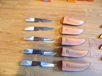 CUCHILLOS ANZA 6 1/2" MANGO DE ALCE Y NOGAL, HOJA DE ACERO, FUNDA DE CUERO # 10F WK Foto 1 de 4